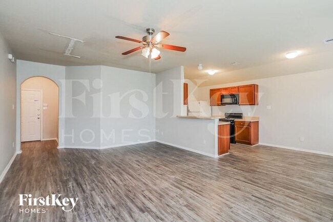 Foto del edificio - 7905 Big Oak Dr