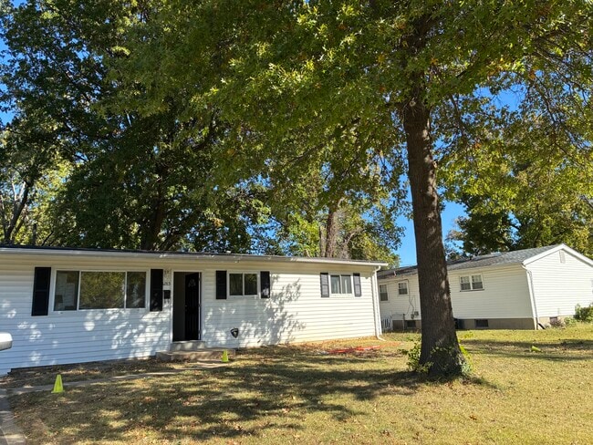 Building Photo - 1285 Pamela Dr Building Photo - 1285 Pamela Dr