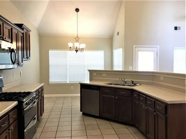 Foto del edificio - 5650 Truman Cove