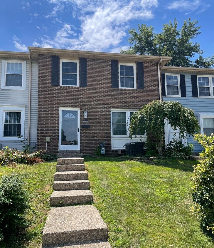 Primary Photo - 3BR/2.5BA Townhome for Rent in Middletown ...