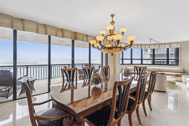 Foto del edificio - 10175 Collins Ave