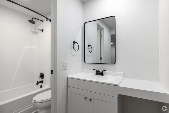 2 habitaciones, 2 baños - 864 pies cuadrados - Baño - Flats at 2875