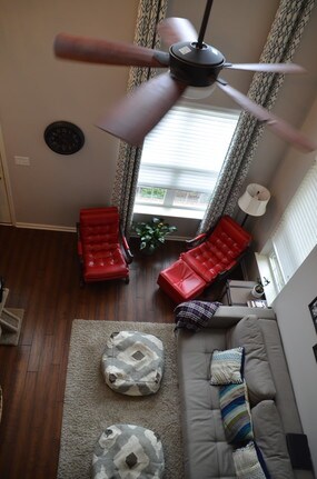 Sala de estar RM-2 - 1064 Worth Lane