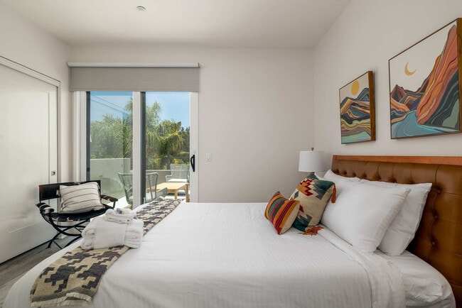 Building Photo - 551 Hawthorn St