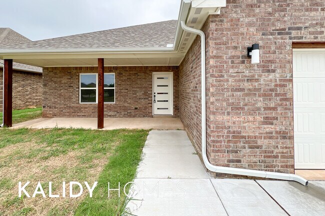 Building Photo - 520 Kearny Ln