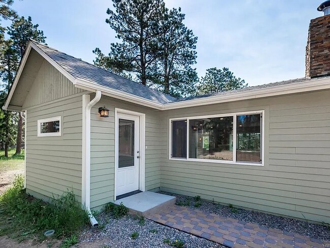 Foto del edificio - 28779 Pine Trail