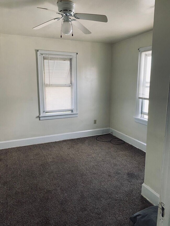 Foto del edificio - 2 br, 1 bath House - 453 Baldwin Ave