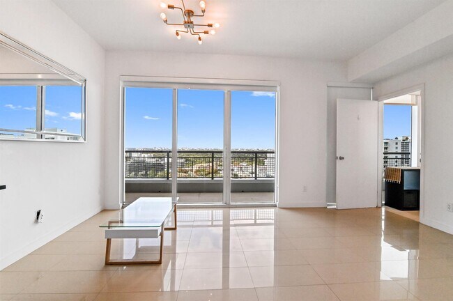 Foto del edificio - 60 SW 13th St