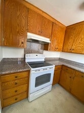 Building Photo - 262 Price St