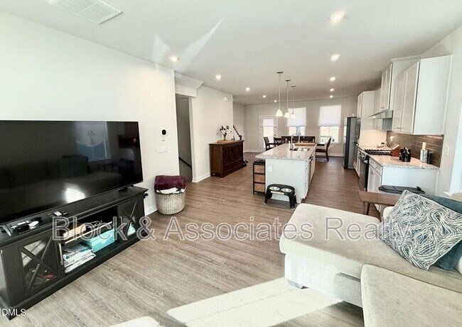 Foto del edificio - 1362 Chowan Ave