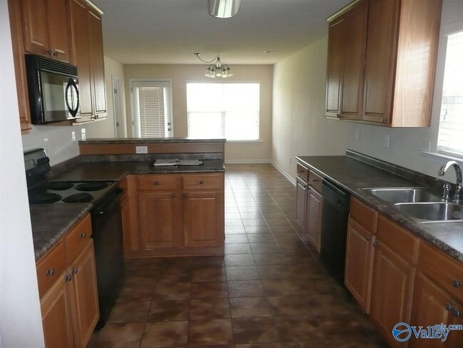 Foto del edificio - 242 Shadow Ct SW