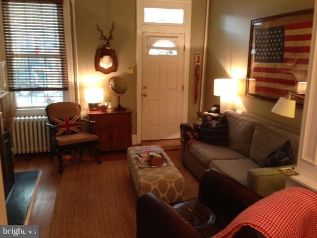 Foto principal - 518 10th St SE