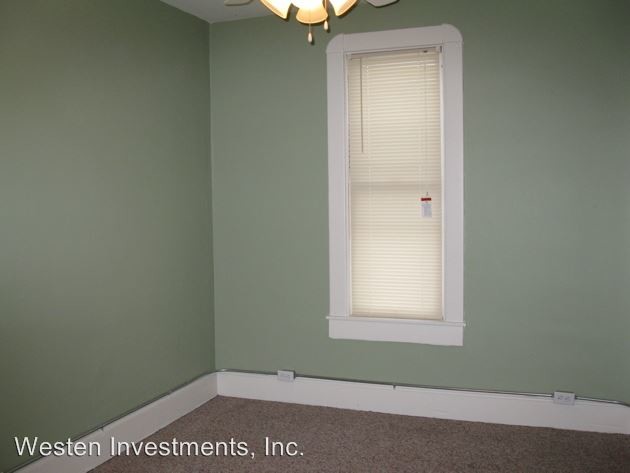 Foto del edificio - 3 br, 1 bath Room For Rent - 122 W Calhoun St