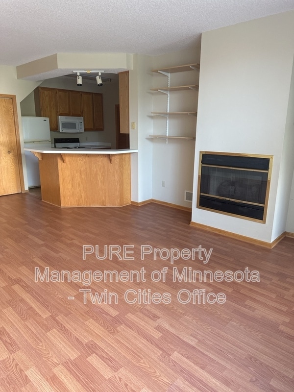 Foto del edificio - 15333 Greenhaven Ln