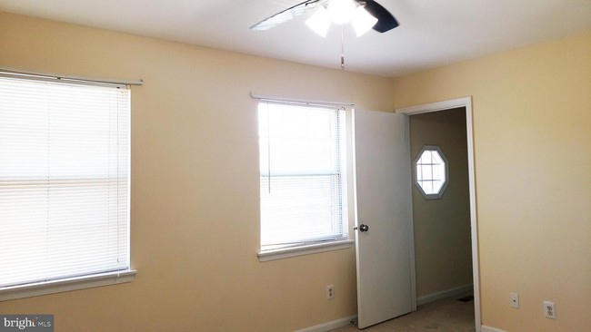 Foto del edificio - 3682 Joycin Ct