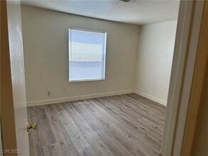 Building Photo - 5151 S Lindell Rd