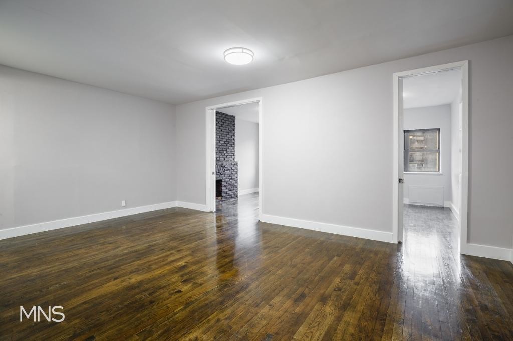 Primary Photo - 326 West 23rd Street