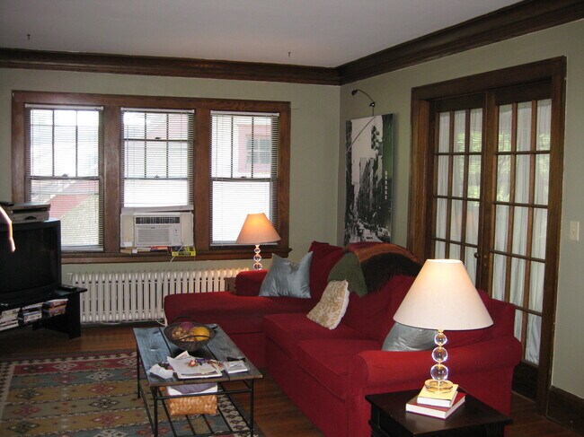 Living room - 3345 Emerson Ave S