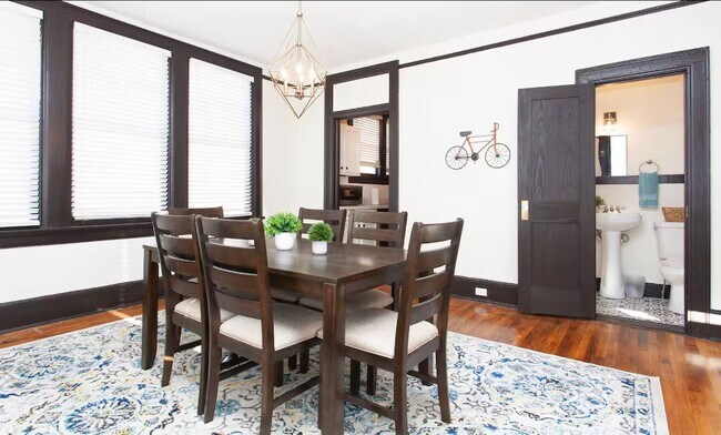 Foto del edificio - Midtown Duplex