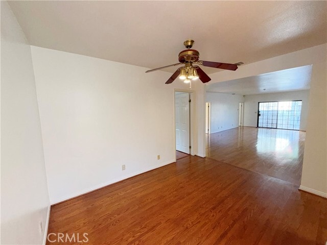 Foto del edificio - 1050 Mayflower Ave