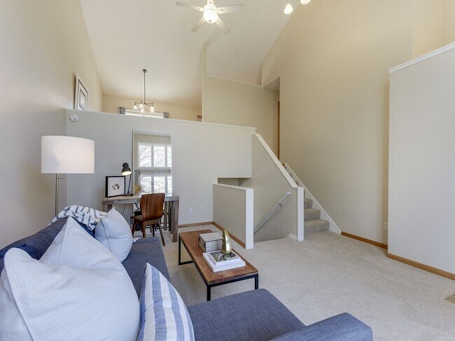 Foto del edificio - 17505 Rustic Hills Dr
