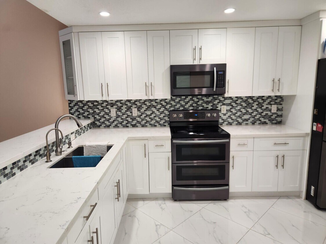 4465 Lucerne Villas Ln, Lake Worth Beach, FL 33467 House Rental in Lake Worth Beach, FL