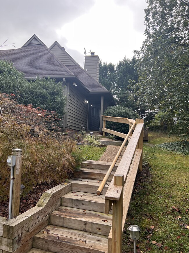 Building Photo - 39 Waterwheel Dr