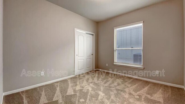 Building Photo - 6335 Spartan Dr