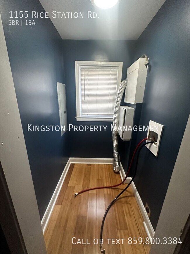 Building Photo - New 3 Bedroom House Now Available!! 1/2 OF...