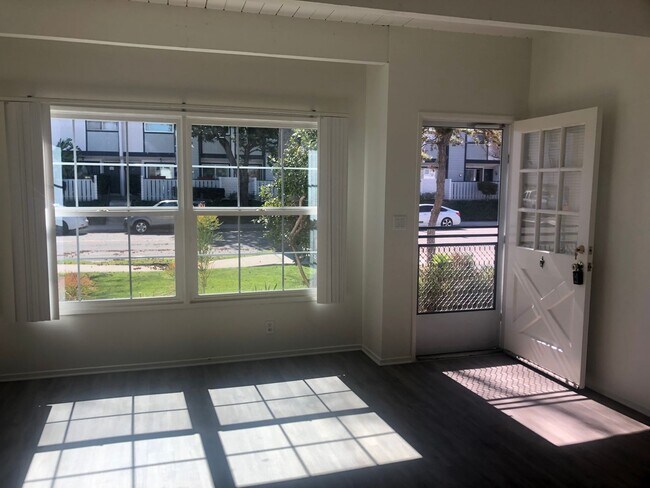 Foto del edificio - 2121 W Palmyra Ave
