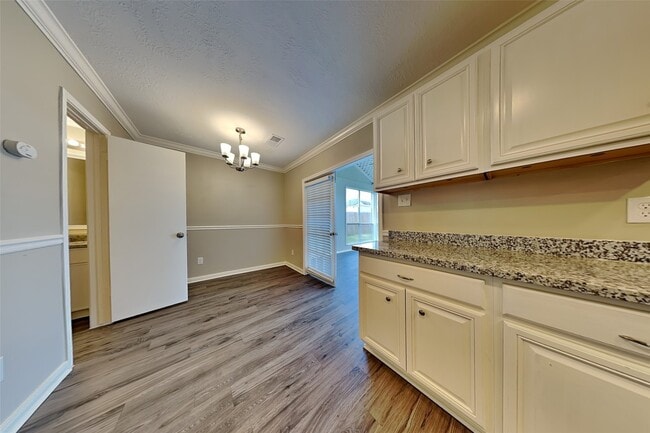 Building Photo - 19918 Black Cherry Bend Ct