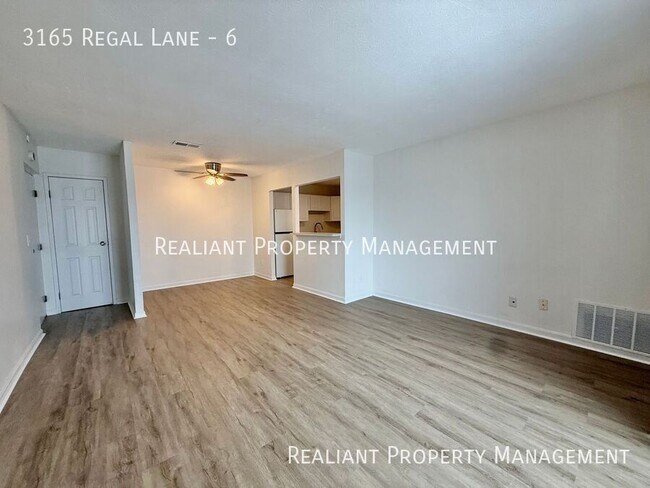 Building Photo - 3165 Regal Ln