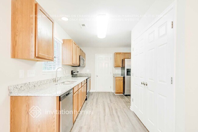 Foto del edificio - 738 Big Twig Ln