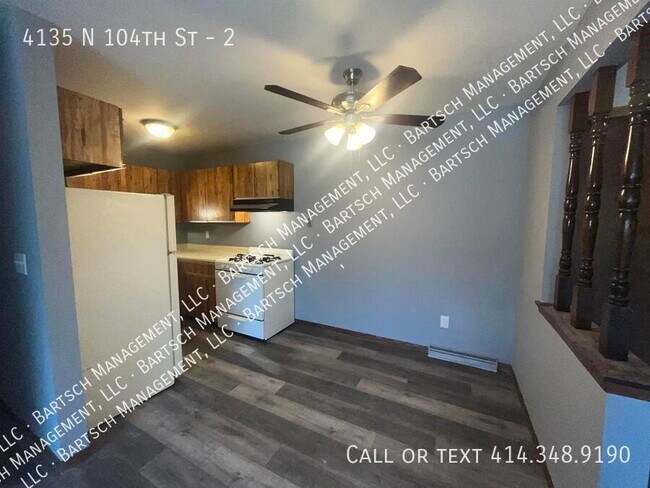 Foto del edificio - 4135 N 104th St