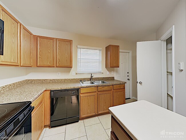Building Photo - 8147 Steep Valley