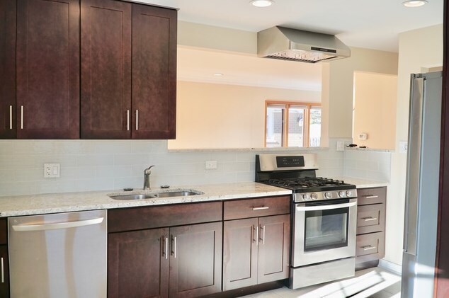 Building Photo - 7744 W Strong St