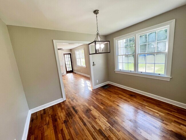 Foto del edificio - 515 Greenville St