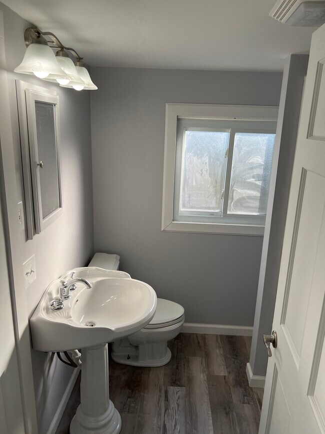 Foto del edificio - 4280 W 143rd St