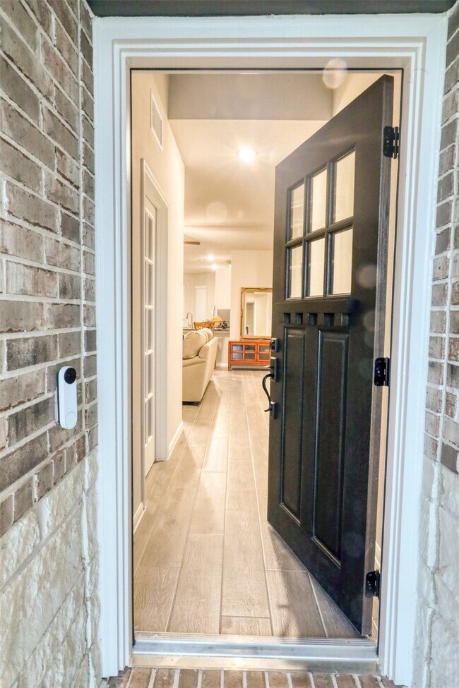 Foto del edificio - 30533 Pleasant Oaks Dr