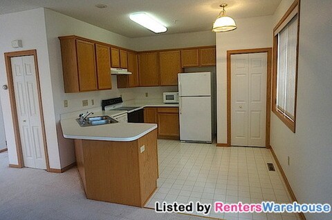 Primary Photo - 787 Fairfield Cir