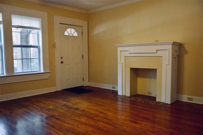 Building Photo - 1638 Castle Ct