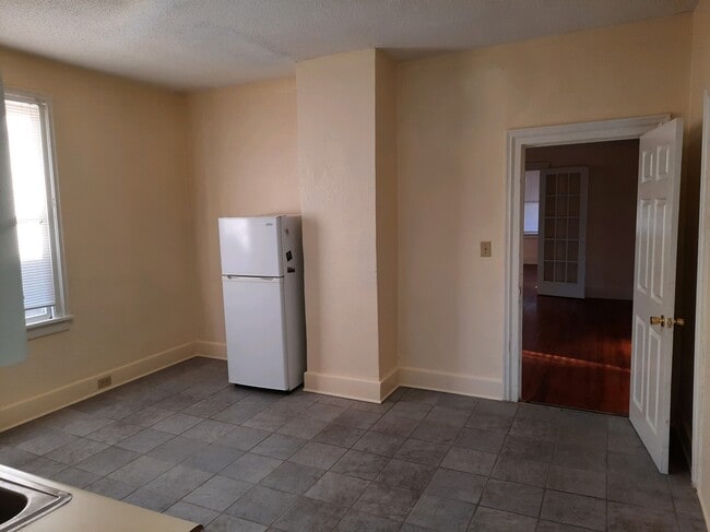 Kitchen - 821 Georgia Ave