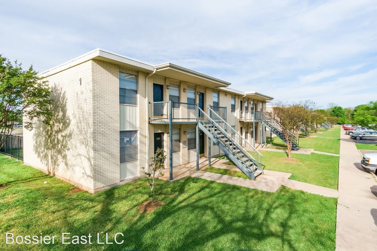 Primary Photo - 3 br, 2 bath Apartment - Willow Park Apart...