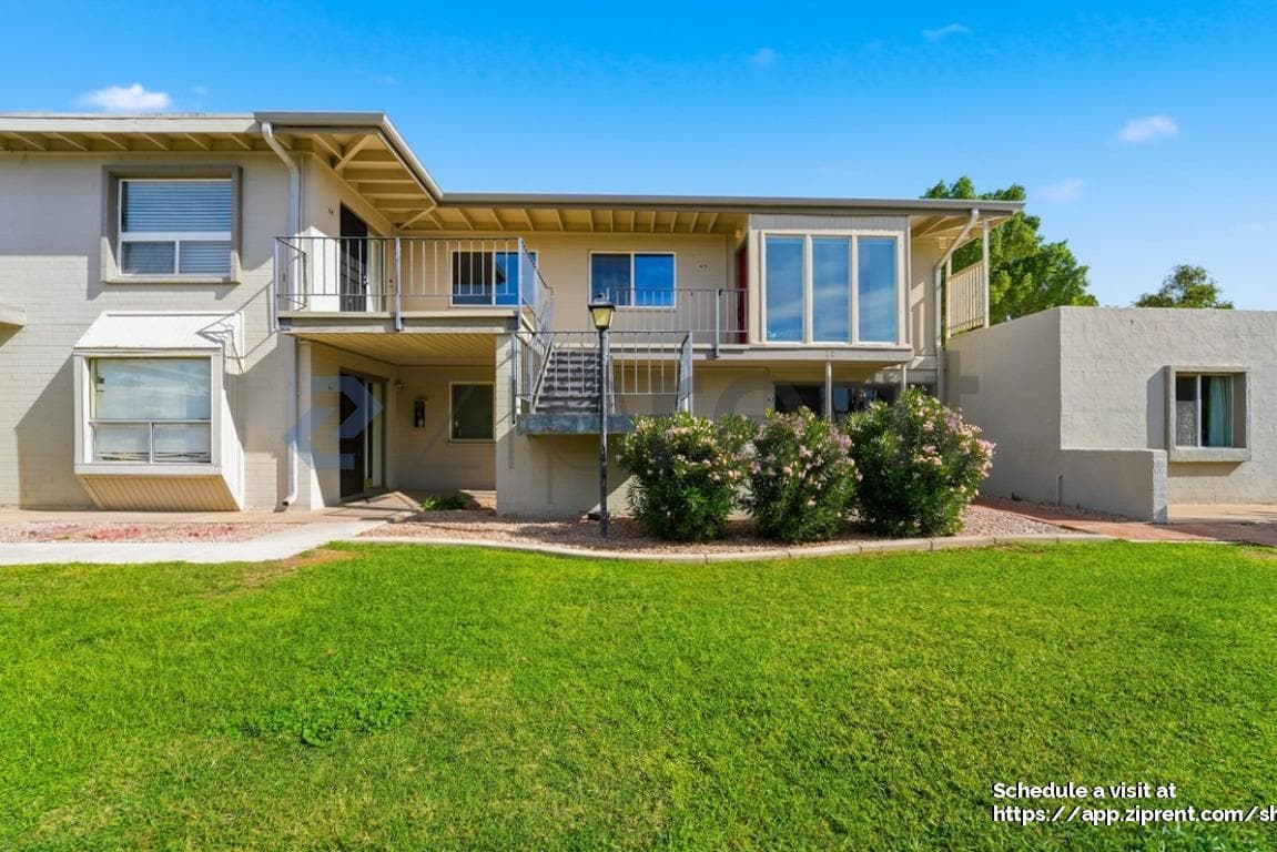 Primary Photo - 4142 E Calle Redonda