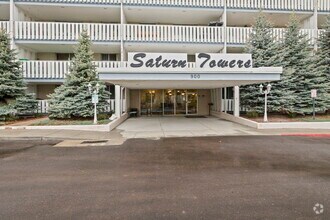 Building Photo - 900 Saturn Dr