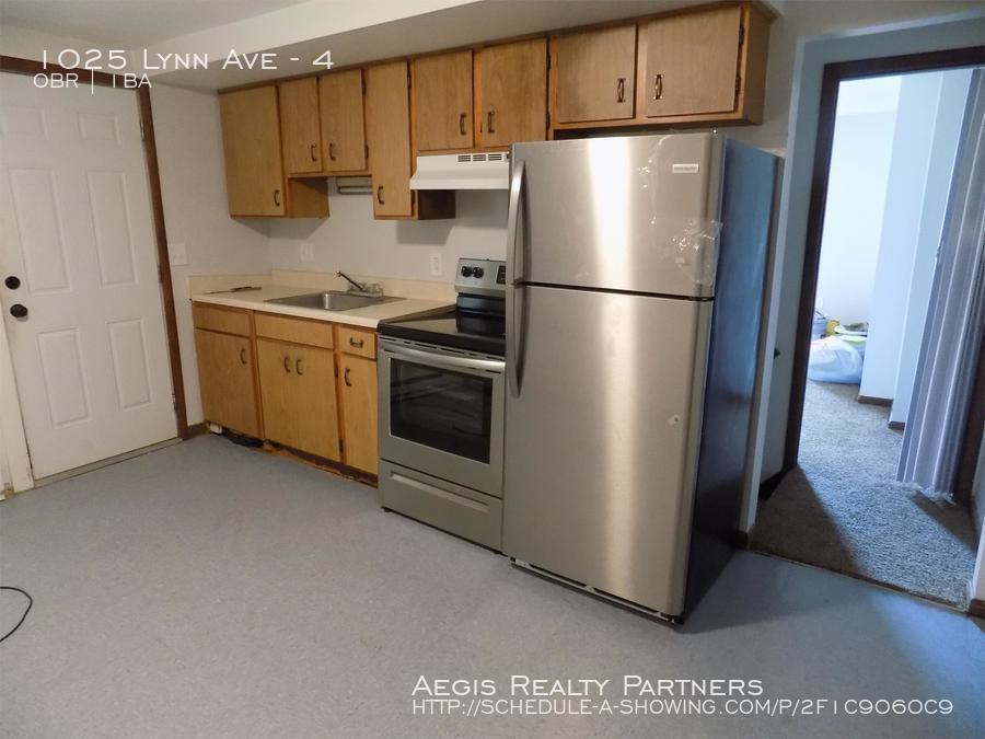 1025 Lynn Ave Unit 4, Turtle Creek, PA 15145 Apartment for Rent in