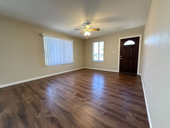 Building Photo - 14652 Yerba Buena Way
