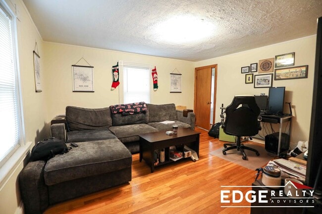 Photo - 2 O'Neil Pl Apartment