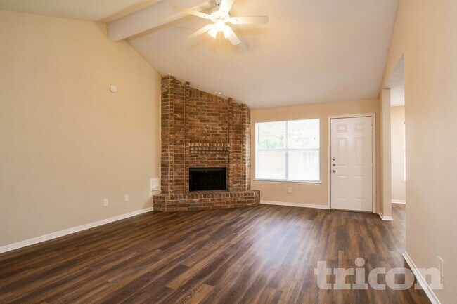 Foto del edificio - 3623 Village Grove Dr