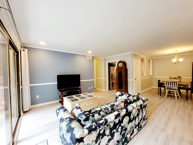Building Photo - 500 Umstead Dr